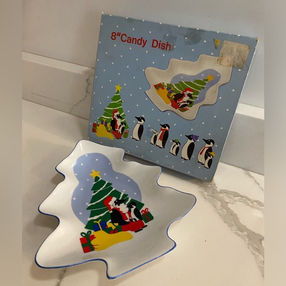 SHIBATA JAPAN Christmas Dish 8” Santa Penguin 🐧 with baby on lap - Picture 4 of 6